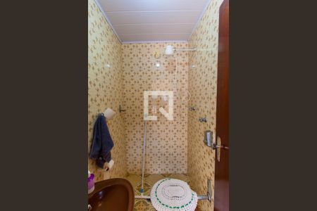 Casa à venda com 300m², 4 quartos e 7 vagas Casa à venda com 300m², 4 quartos e 7 vagasEdícula - Banheiro 3