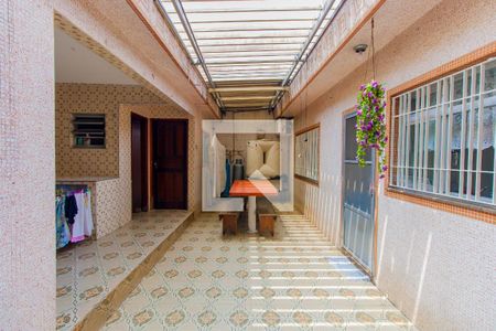 Casa à venda com 300m², 4 quartos e 7 vagas Casa à venda com 300m², 4 quartos e 7 vagasQuintal