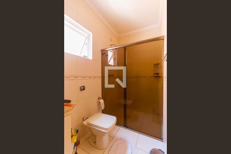 Casa à venda com 300m², 4 quartos e 7 vagas Casa à venda com 300m², 4 quartos e 7 vagasBanheiro da Suíte