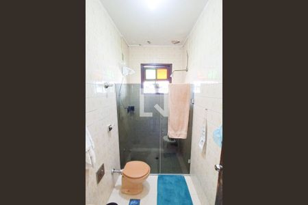 Casa à venda com 460m², 3 quartos e 3 vagas Casa à venda com 460m², 3 quartos e 3 vagasBanheiro da Suíte