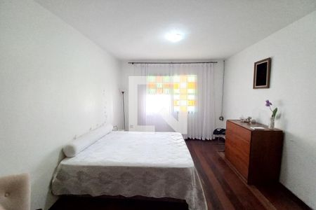 Casa à venda com 460m², 3 quartos e 3 vagas Casa à venda com 460m², 3 quartos e 3 vagasQuarto 3 - Suíte