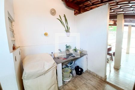 Casa à venda com 460m², 3 quartos e 3 vagas Casa à venda com 460m², 3 quartos e 3 vagasÁrea de Serviço