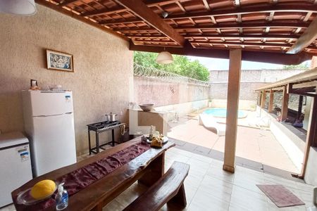 Casa à venda com 460m², 3 quartos e 3 vagas Casa à venda com 460m², 3 quartos e 3 vagasÁrea gourmet