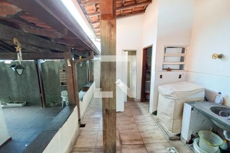 Casa à venda com 460m², 3 quartos e 3 vagas Casa à venda com 460m², 3 quartos e 3 vagasÁrea de Serviço