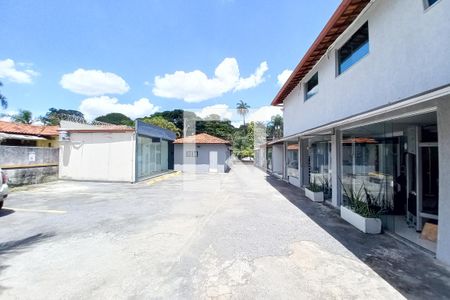 Casa à venda com 460m², 3 quartos e 3 vagas Casa à venda com 460m², 3 quartos e 3 vagasExtensão da propriedade