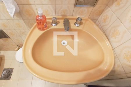 Casa à venda com 460m², 3 quartos e 3 vagas Casa à venda com 460m², 3 quartos e 3 vagasBanheiro 1