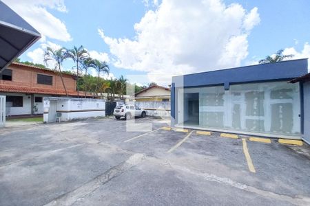 Casa à venda com 460m², 3 quartos e 3 vagas Casa à venda com 460m², 3 quartos e 3 vagasExtensão da propriedade