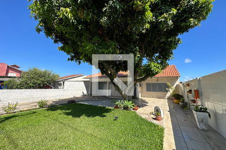 Casa à venda com 161m², 3 quartos e 2 vagasÁrea Externa