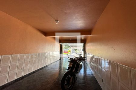 Casa à venda com 161m², 3 quartos e 2 vagasGaragem