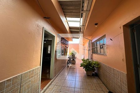 Casa à venda com 161m², 3 quartos e 2 vagasÁrea Externa