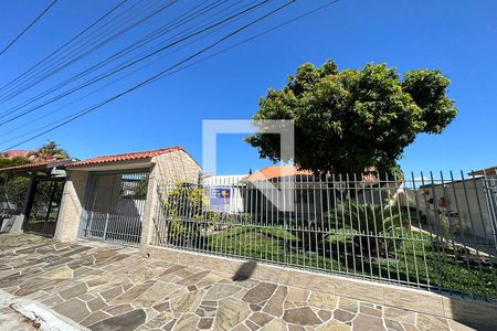 Casa à venda com 161m², 3 quartos e 2 vagasFachada