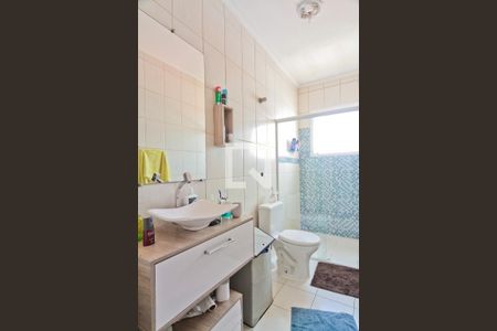 Casa à venda com 220m², 3 quartos e 3 vagas Casa à venda com 220m², 3 quartos e 3 vagasBanheiro