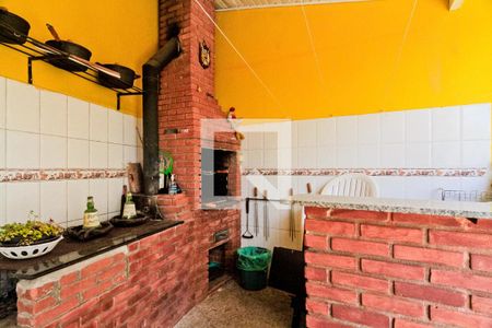 Casa à venda com 220m², 3 quartos e 3 vagas Casa à venda com 220m², 3 quartos e 3 vagasÁrea externa