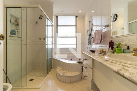 Apartamento para alugar com 275m², 4 quartos e 4 vagasBanheiro da Suíte