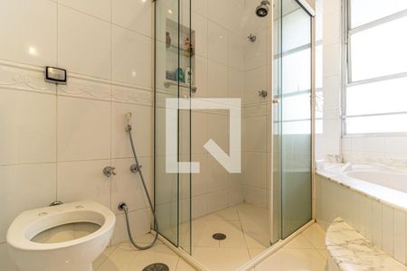 Apartamento para alugar com 275m², 4 quartos e 4 vagasBanheiro da Suíte - Box