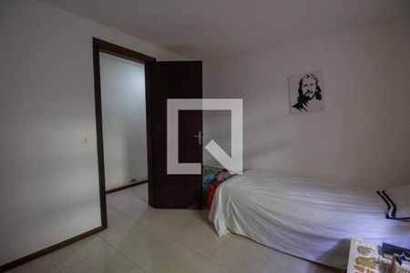 Casa de condomínio à venda com 630m², 6 quartos e 3 vagasQuarto 1