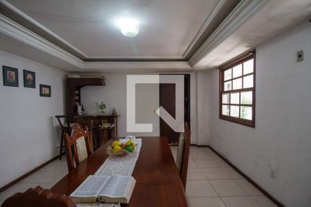 Casa de condomínio à venda com 630m², 6 quartos e 3 vagasSala de Jantar