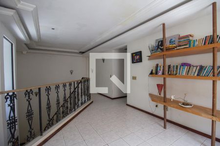 Casa de condomínio à venda com 630m², 6 quartos e 3 vagasHall do Segundo Andar