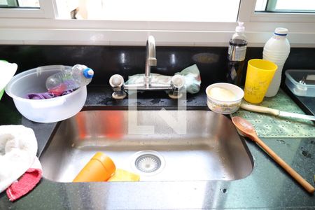 Casa à venda com 126m², 3 quartos e 2 vagascozinha