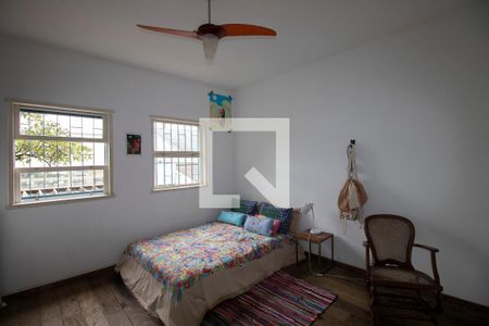 Casa à venda com 360m², 4 quartos e 4 vagas Casa à venda com 360m², 4 quartos e 4 vagasQuarto 3