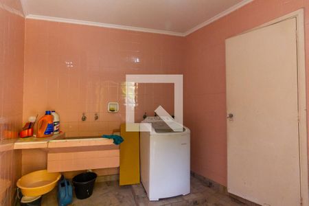 Casa à venda com 220m², 4 quartos e 3 vagas Casa à venda com 220m², 4 quartos e 3 vagasÁrea de Serviço