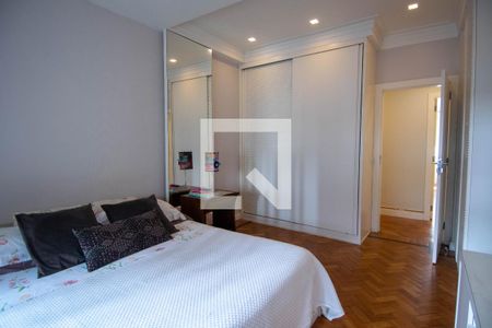 Apartamento à venda com 240m², 3 quartos e 1 vaga Apartamento à venda com 240m², 3 quartos e 1 vagaQuarto 2