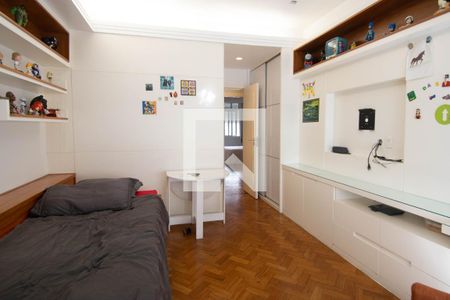 Apartamento à venda com 240m², 3 quartos e 1 vaga Apartamento à venda com 240m², 3 quartos e 1 vagaQuarto 1