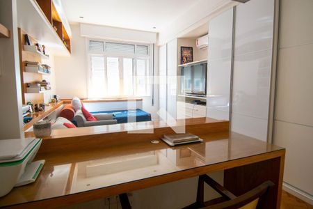 Apartamento à venda com 240m², 3 quartos e 1 vaga Apartamento à venda com 240m², 3 quartos e 1 vagaQuarto