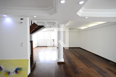Sala de casa para alugar com 4 quartos, 250m² em Vila Monumento, São Paulo