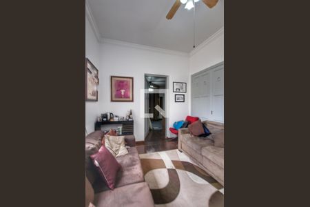 Casa à venda com 250m², 4 quartos e 5 vagasSala de TV - Quartos