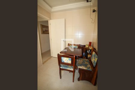 Apartamento à venda com 228m², 3 quartos e 2 vagasCozinha