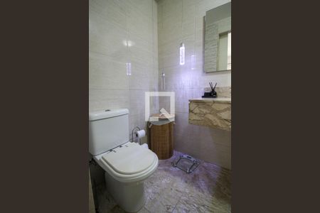 Apartamento à venda com 228m², 3 quartos e 2 vagasBanheiro da Suíte