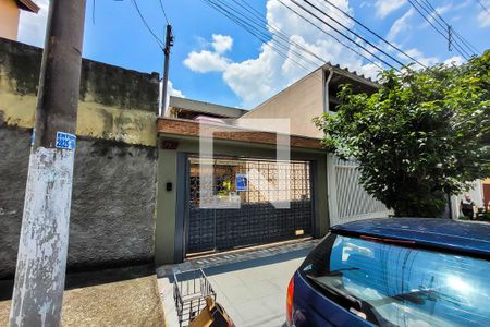 Casa à venda com 150m², 3 quartos e 2 vagasFachada