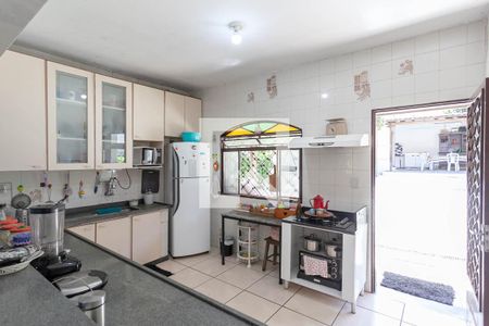 Casa à venda com 360m², 5 quartos e 3 vagasCozinha