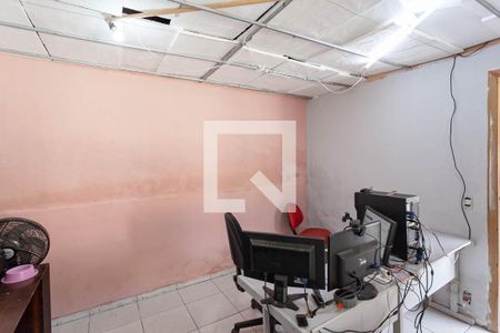 Casa à venda com 360m², 5 quartos e 3 vagasQuarto de serviço 