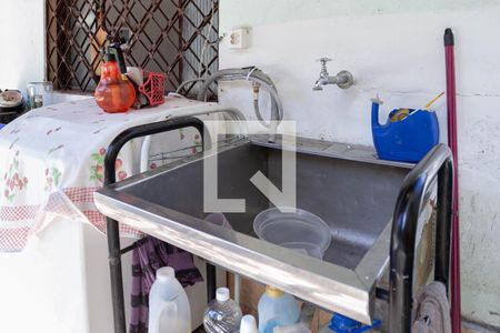 Casa à venda com 360m², 5 quartos e 3 vagasÁrea de serviço 