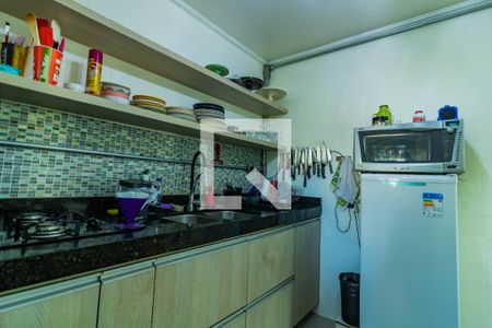 Apartamento à venda com 75m², 2 quartos e 1 vaga Apartamento à venda com 75m², 2 quartos e 1 vagaCozinha - Armários