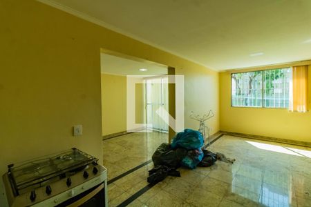 Apartamento à venda com 75m², 2 quartos e 1 vaga Apartamento à venda com 75m², 2 quartos e 1 vagaÁrea comum - Salão de festas