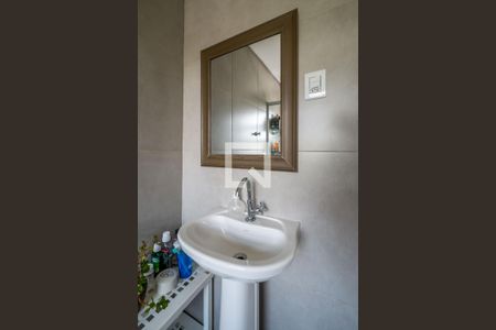 Apartamento à venda com 121m², 2 quartos e 1 vaga Apartamento à venda com 121m², 2 quartos e 1 vagaBanheiro