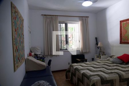 Casa à venda com 1330m², 3 quartos e 3 vagas Casa à venda com 1330m², 3 quartos e 3 vagasQuarto 2