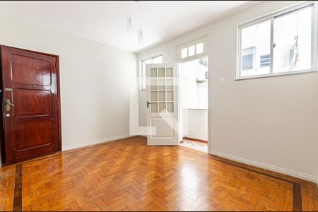 Sala de apartamento para alugar com 2 quartos, 65m² em Icaraí, Niterói