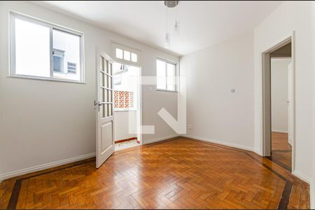 Sala de apartamento para alugar com 2 quartos, 65m² em Icaraí, Niterói