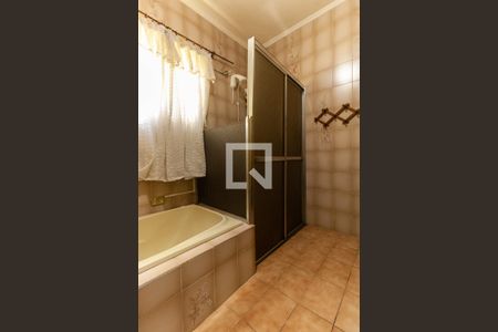 Casa à venda com 190m², 3 quartos e 2 vagasBanheiro 2