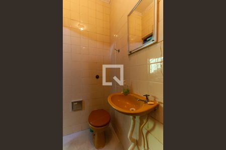 Casa à venda com 190m², 3 quartos e 2 vagasBanheiro 3