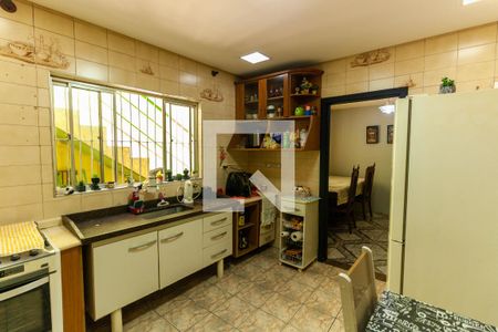 Casa à venda com 190m², 3 quartos e 2 vagasCozinha