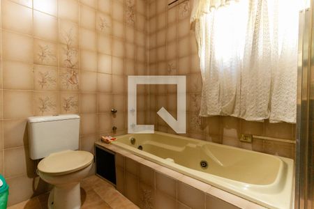 Casa à venda com 190m², 3 quartos e 2 vagasBanheiro