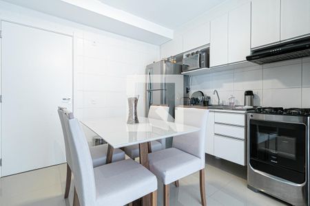 Apartamento à venda com 38m², 1 quarto e sem vaga Apartamento à venda com 38m², 1 quarto e sem vagaCozinha e Área de Serviço