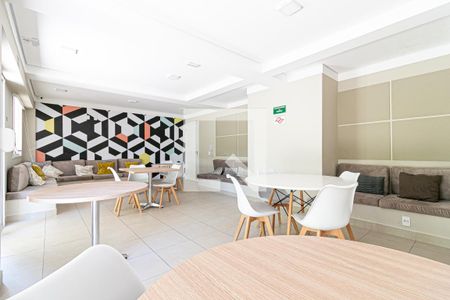 Apartamento à venda com 38m², 1 quarto e sem vaga Apartamento à venda com 38m², 1 quarto e sem vagaÁrea comum - Salão de festas