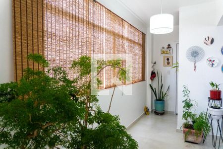 Apartamento à venda com 107m², 2 quartos e 1 vaga Apartamento à venda com 107m², 2 quartos e 1 vagaÁrea de Serviço