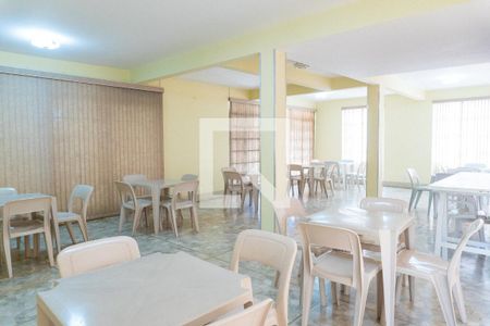 Apartamento à venda com 107m², 2 quartos e 1 vaga Apartamento à venda com 107m², 2 quartos e 1 vagaÁrea comum - Salão de festas